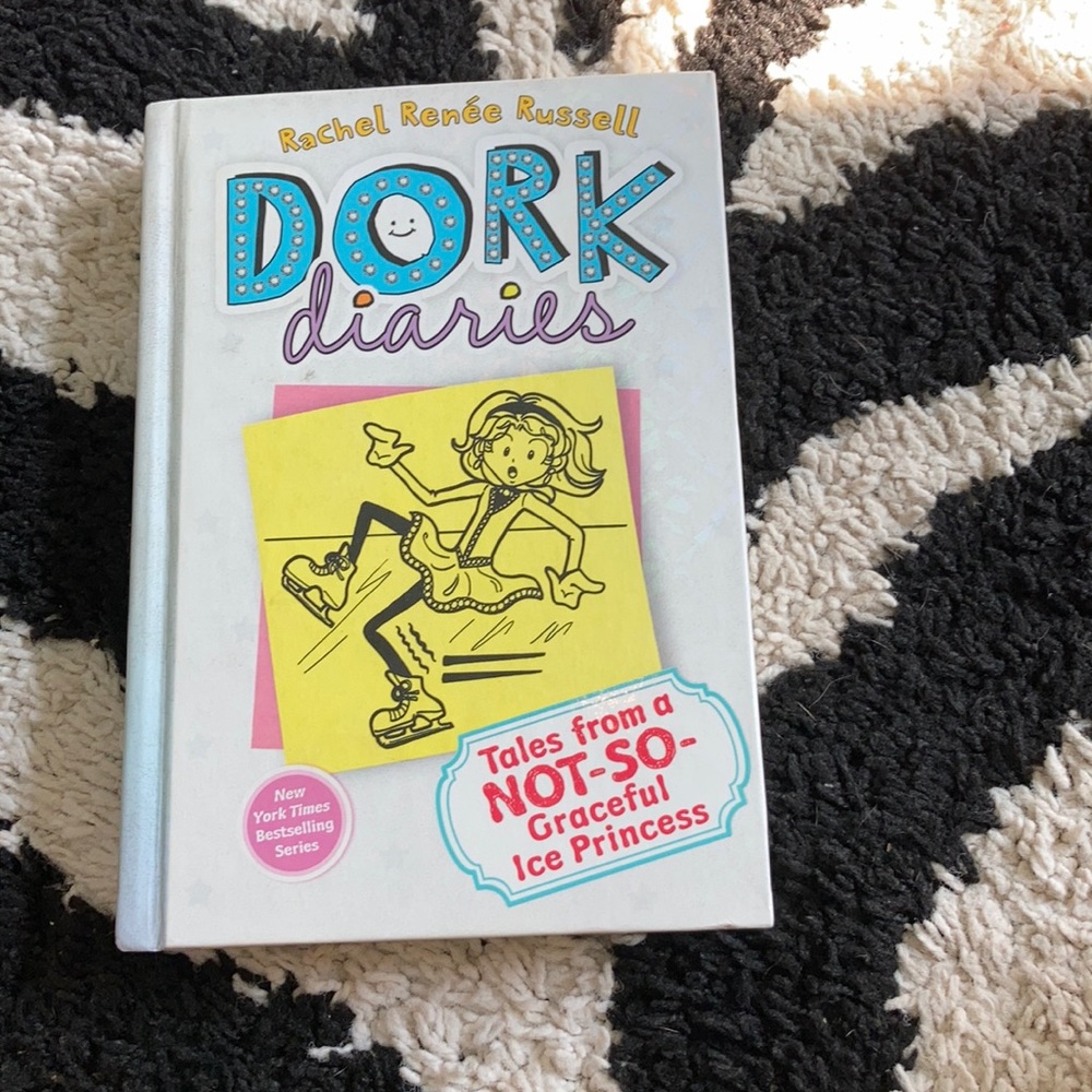 Dork diaries book 4